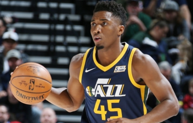 色表现为例 色表现为例